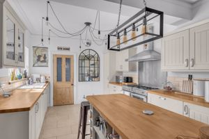 Photo 43- click for photo gallery